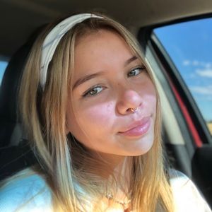 Meet your Posher, Hailey